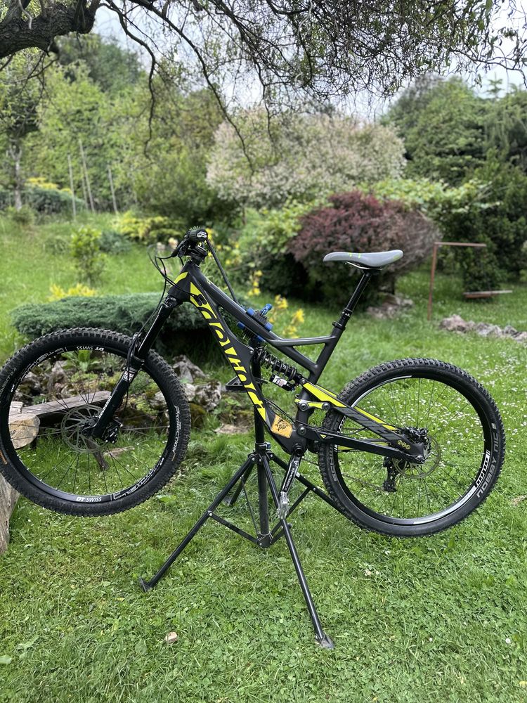Devinci Spartan carbon