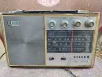 Rádio muito antigo ..