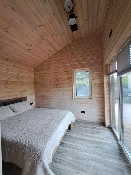 Дуже затишний будинок біля струмка для відпочинку на літо або вихідні