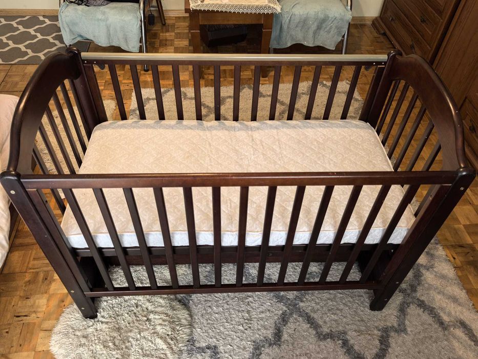 Łóżeczko i wózek niemowlęcy