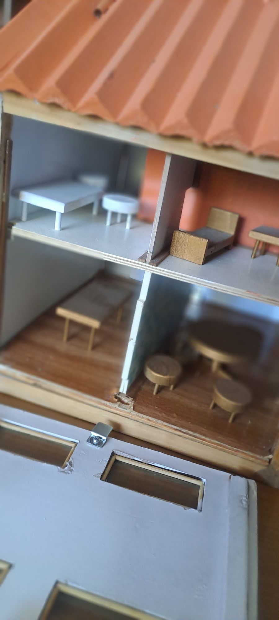 Casa em madeira - trabalho artesanal