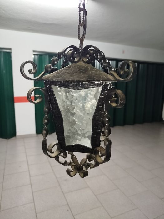 Candeeiro/lanterna de ferro forjado antigo/vintage