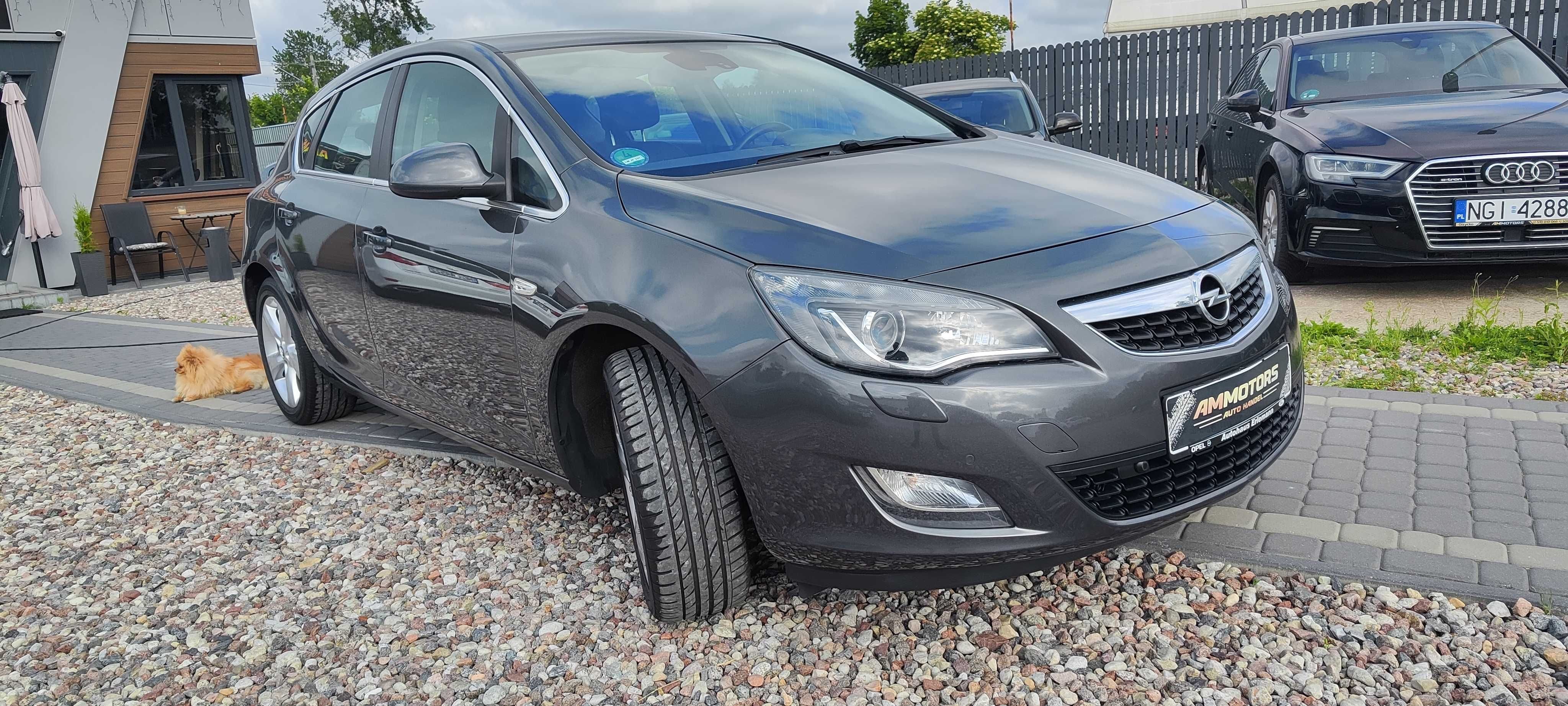 Opel Astra 1,4 turbo benzyna