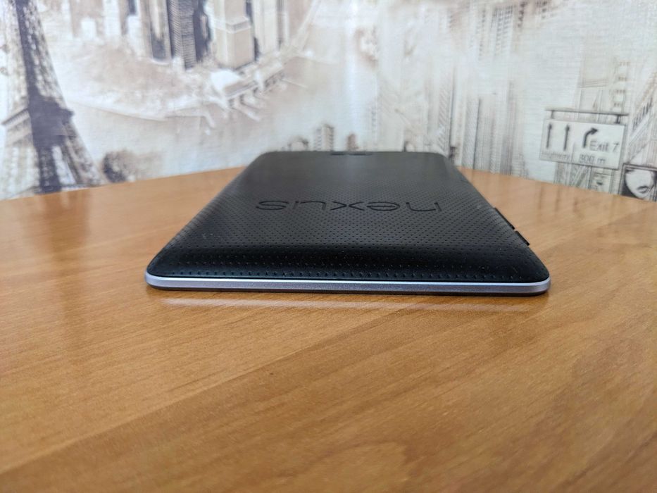 Планшет Asus Google Nexus 7 2012 3G 32GB +блочек + кабель + переходник
