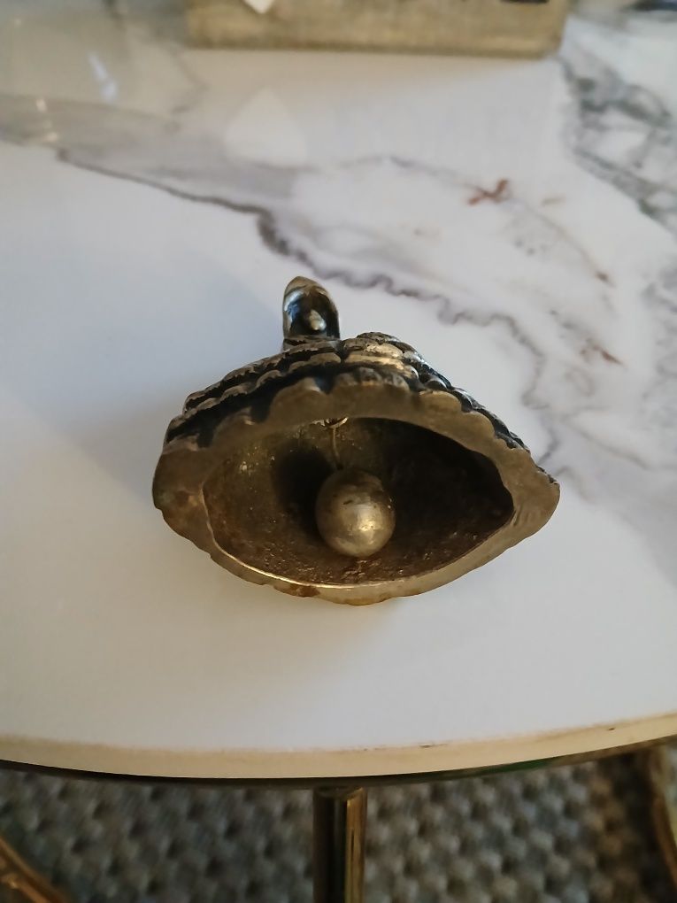 Campainha de mesa Dama antiga