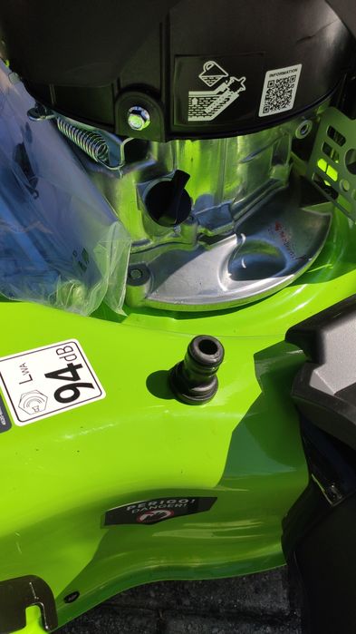 Máquina Relva Vito 4,5 CV Gasolina Com Tração