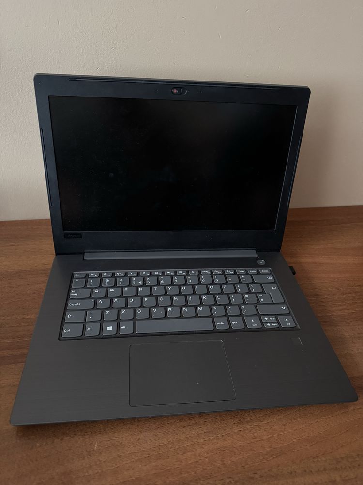 Laptop lenovo V330 -14IKB