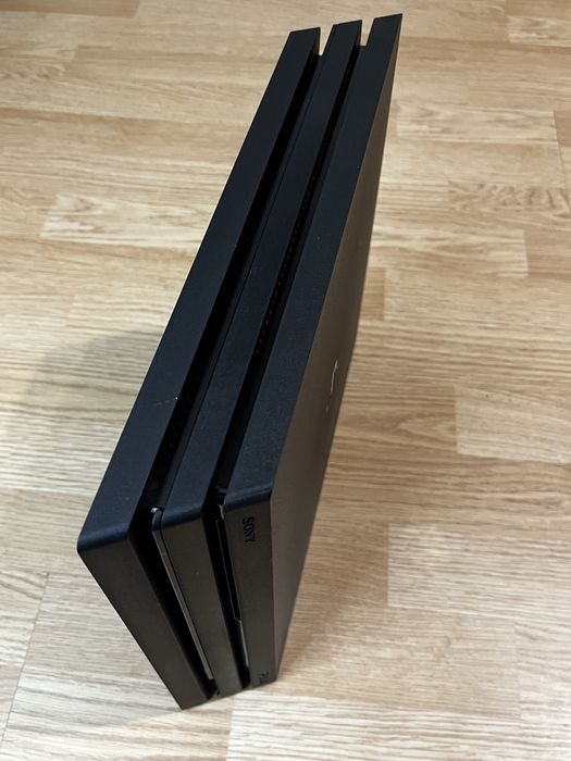 Playstation 4 pro 1tb 12.02 Goldhen багато ігр
