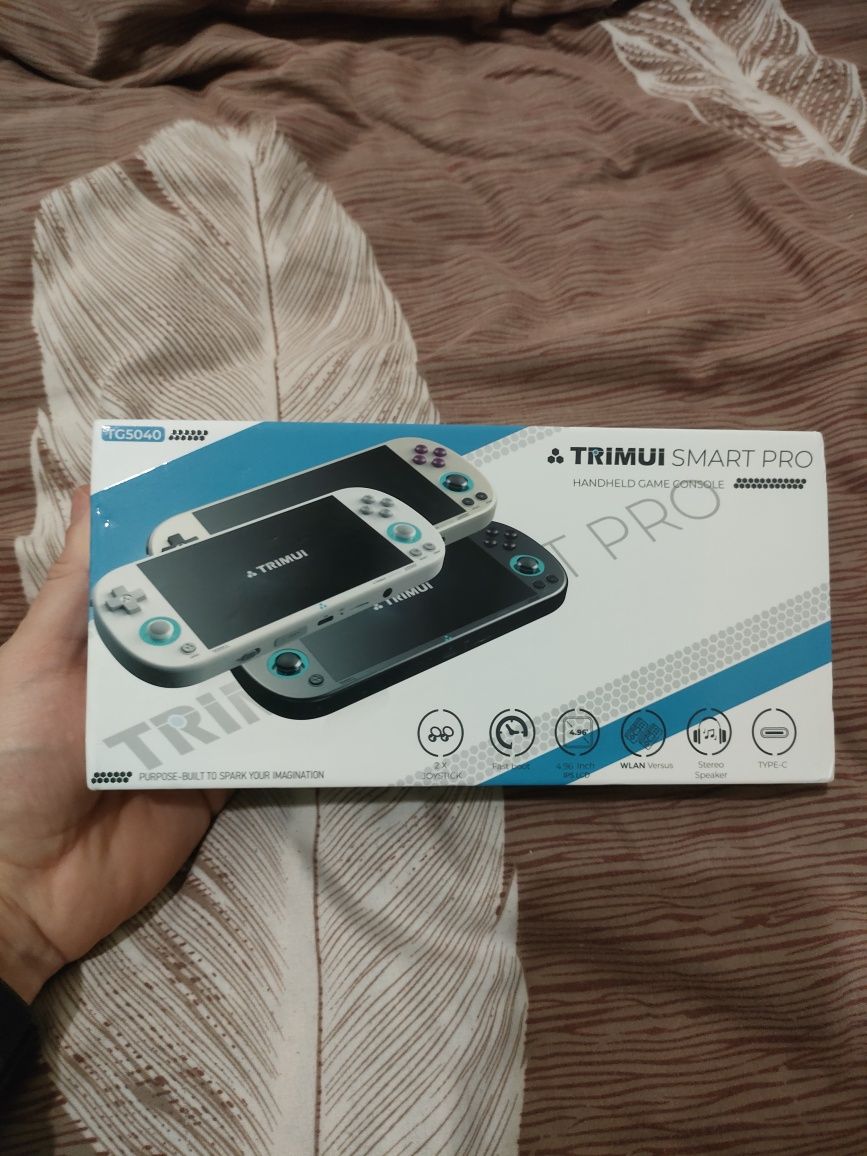 Ігрова топ ретро консоль Trimui Smart Pro. IPS,5000mah.Black/White#