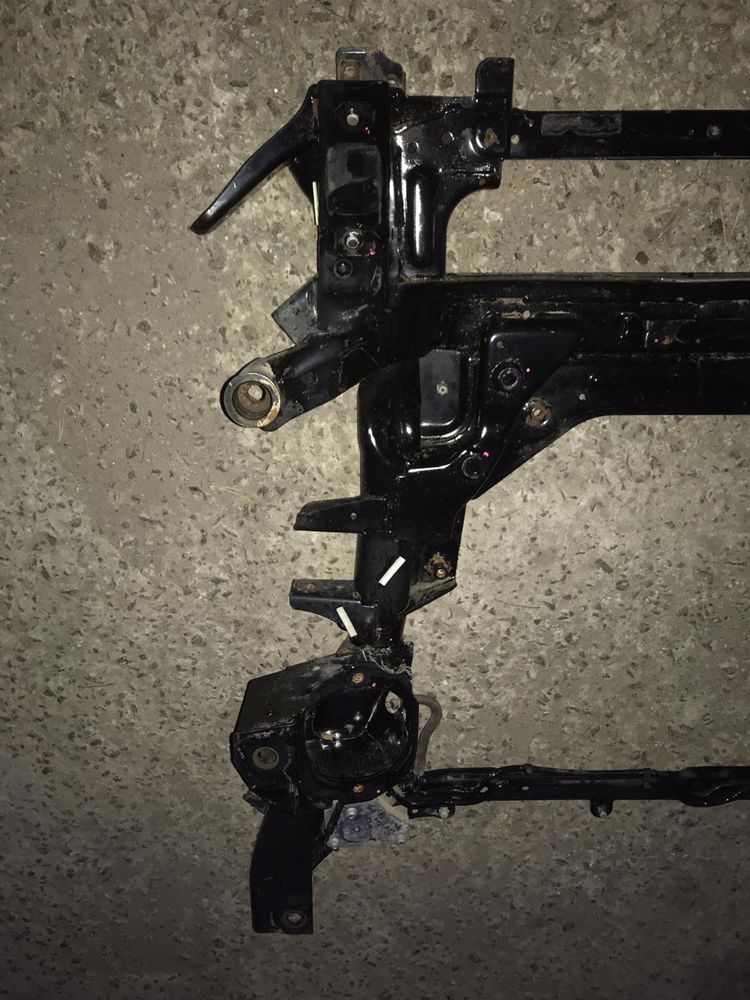 Підрамник балка  BMW X5 F15 X6 F16 X3 F25 X4 F30 F36F48 X1 F10 E60 E46