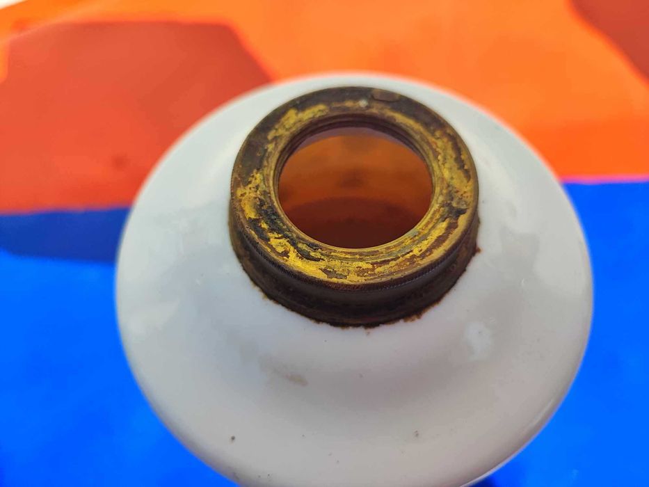 Przedwojenna podstawa porcelanowa do naftowa