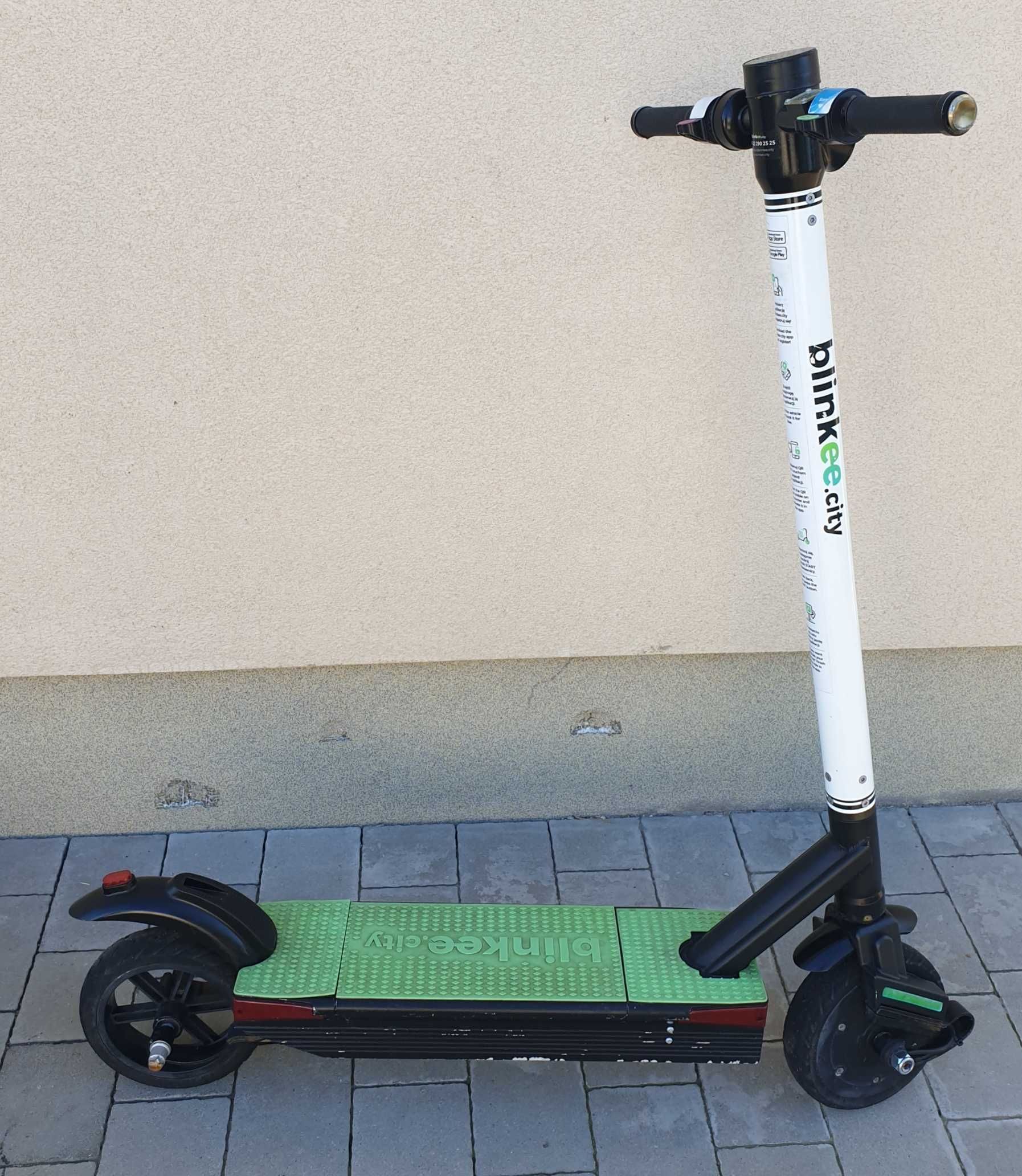 Hulajnoga elektryczna Blinkee zasięg 50km hit mocna