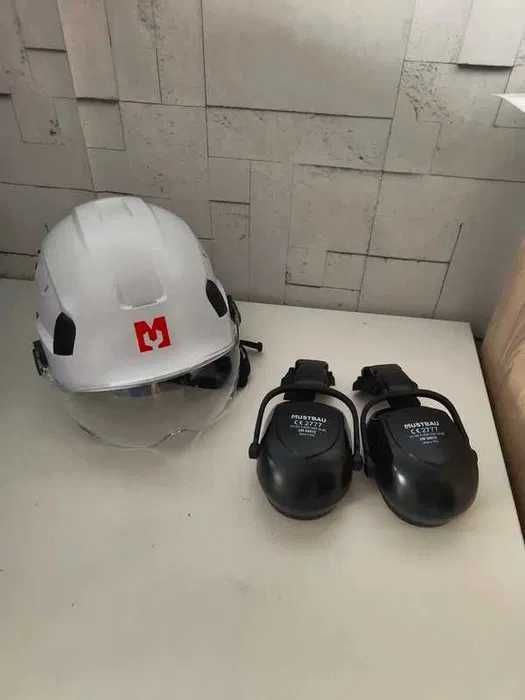 Kask ochronny roboczy z wizjerem i nausznikami