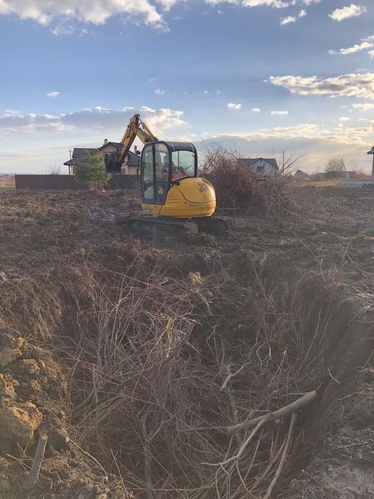 Чистка ділянок. Зрізнання та Корчування дерев, пнів. Львів та область.