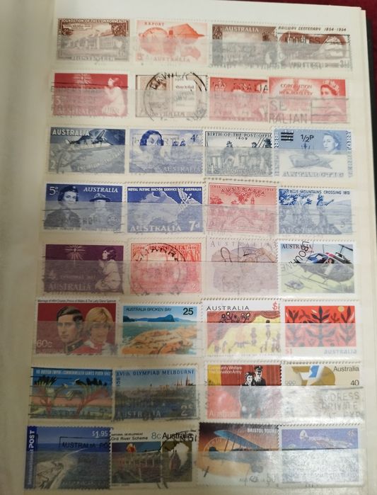 Classificador com 300 selos diferentes Austrália