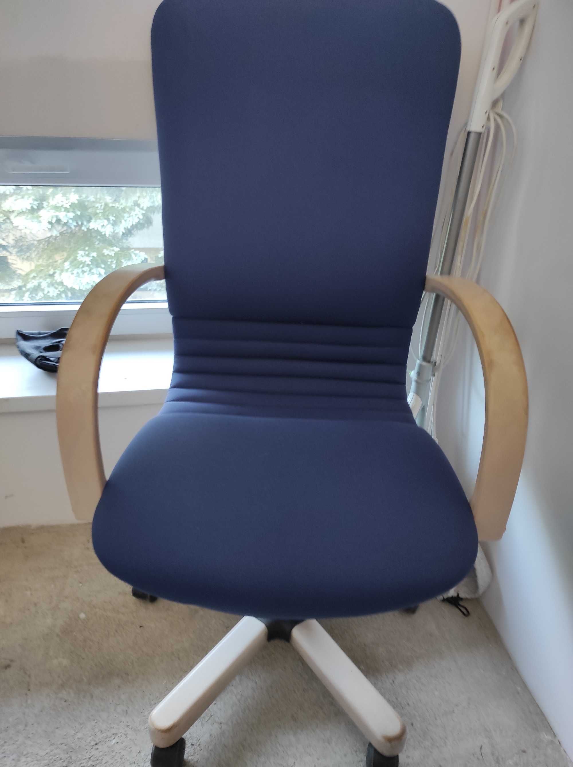 Niebieski Fotel biurowy
