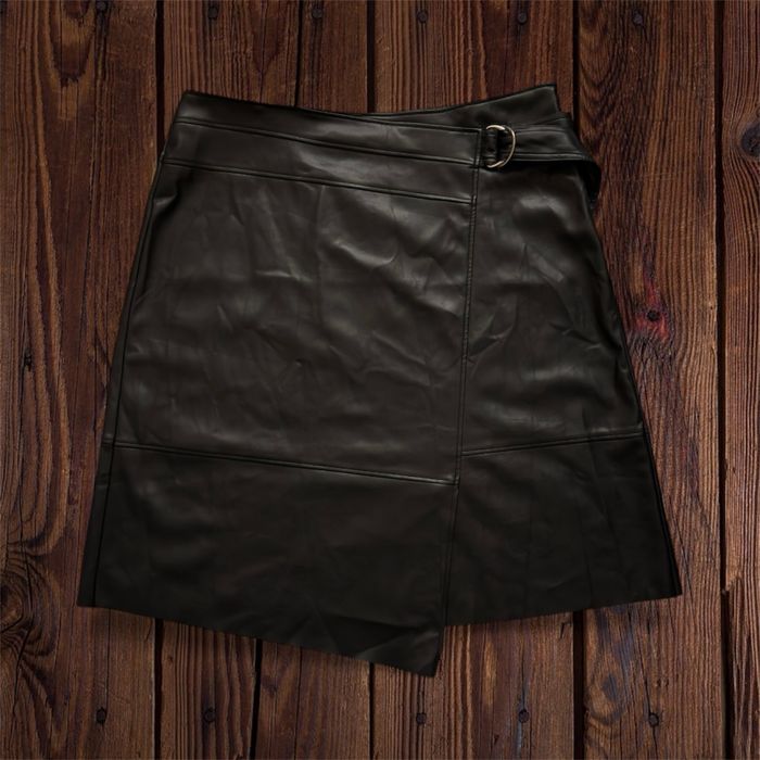 Шкіряна спідниця