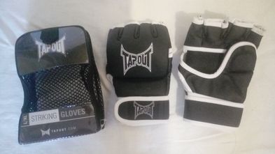 Продам MMA перчатки Tapout Striking Gloves (L/XL) (новые)