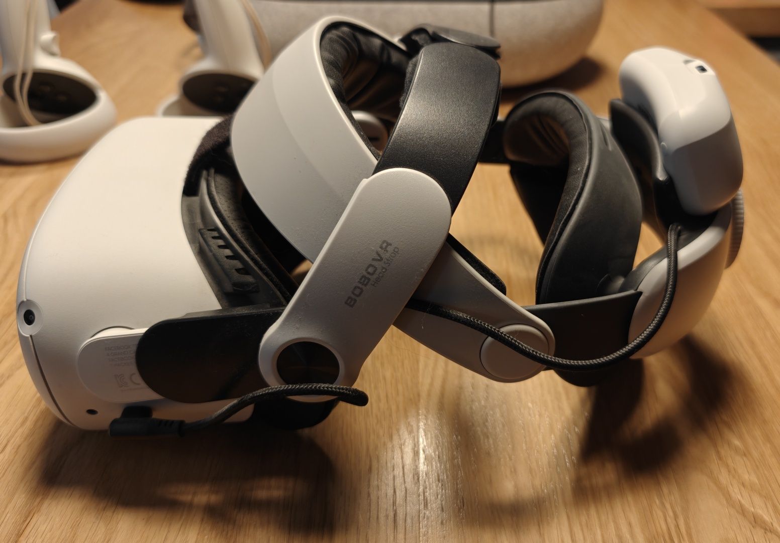 Oculus Quest 2 64 GB + Akcesoria