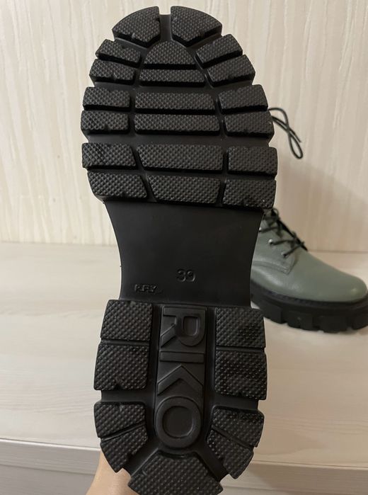 Жіночі черевики на шнурку колір хакі 39 розмір