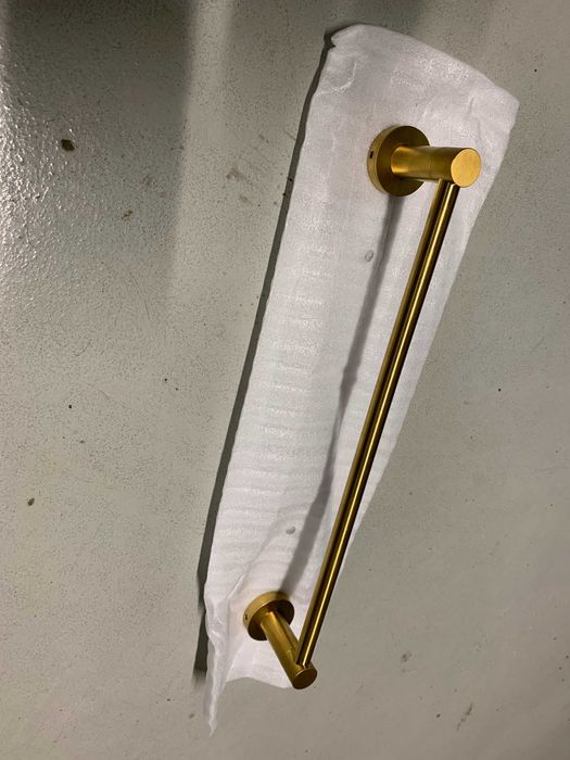 Wieszak łazienkowy na ręcznik OMNIRES (złoty szczotkowany)