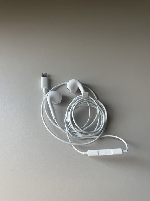 Nowe słuchawki do iphona airpods douszne