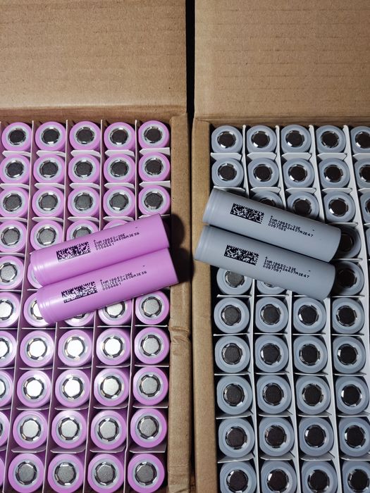 Акумулятори  Li-ion INR18650-32e, холдери