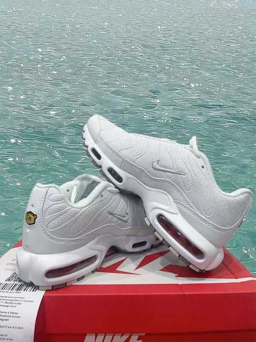 Buty NikeAirMaxWhite TN Plus Moda Obuwie sportowe rozmiar.45