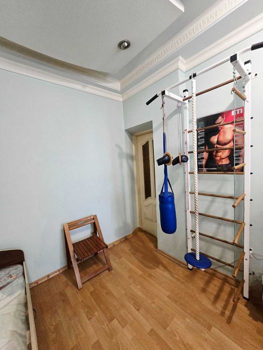 Продам 3к/кв з автономним опаленням вул.Незалежності/Титова