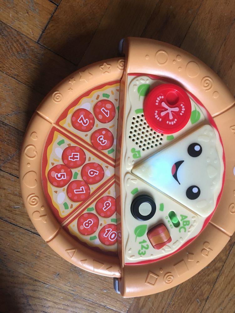 Pizza interaktywna z fisher price