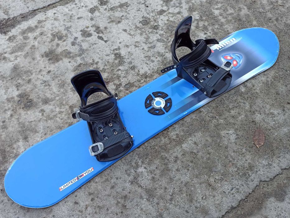 Dziecięca deska snowboardowa snowboard  L4Y Alien 123 cm + wiązania