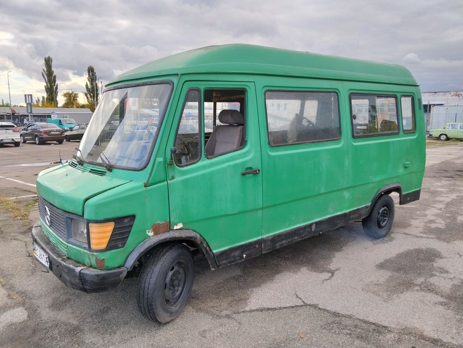 Продам Мерс Т1 на 2.3 мотори