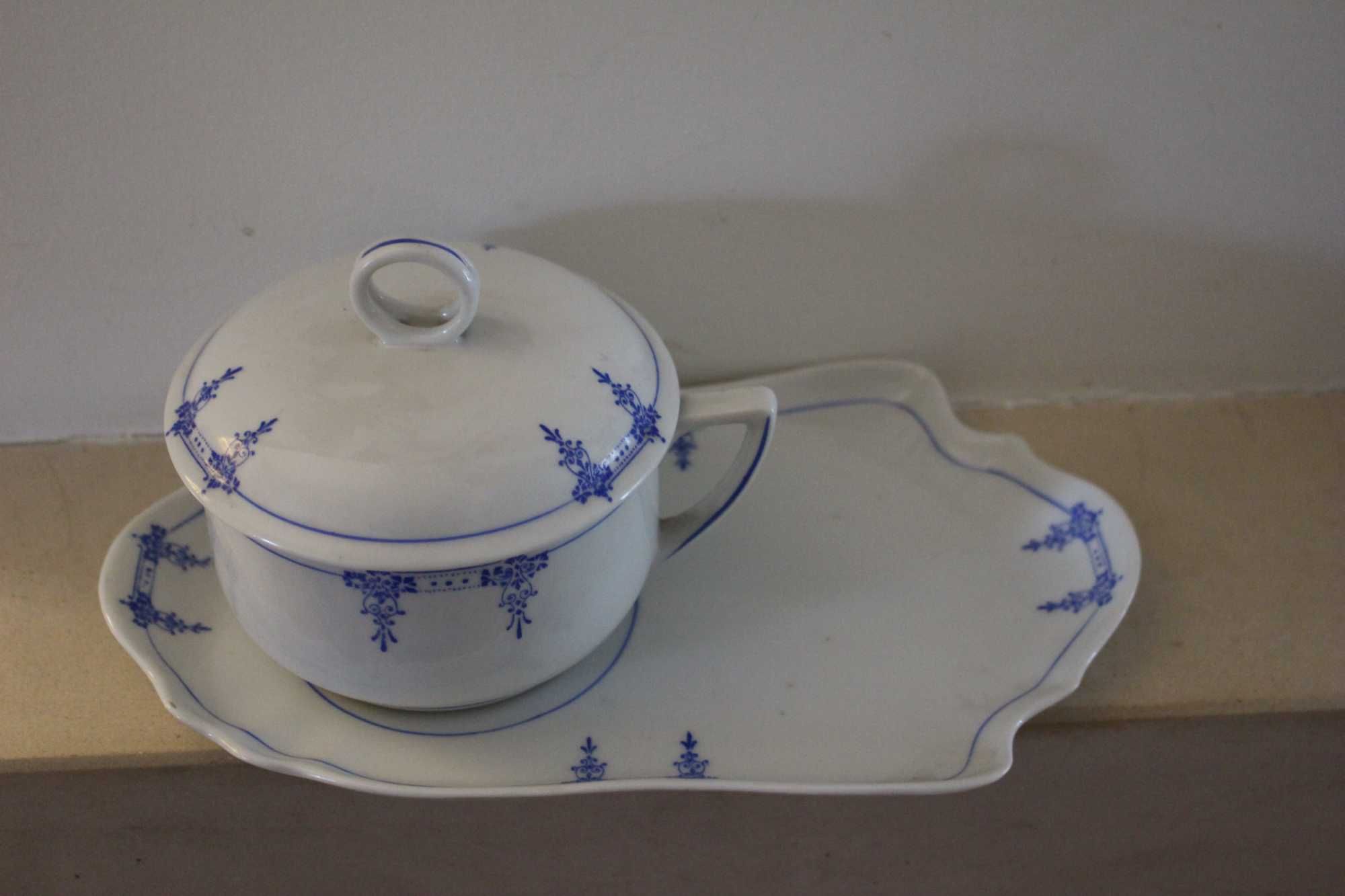 Chávena almoçadeira com tampa e bandeja   Electro cerâmica do Candal