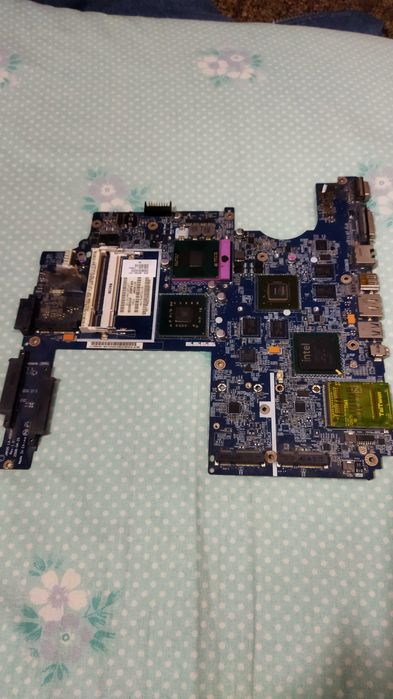 Продам запчасти для ноутбука.