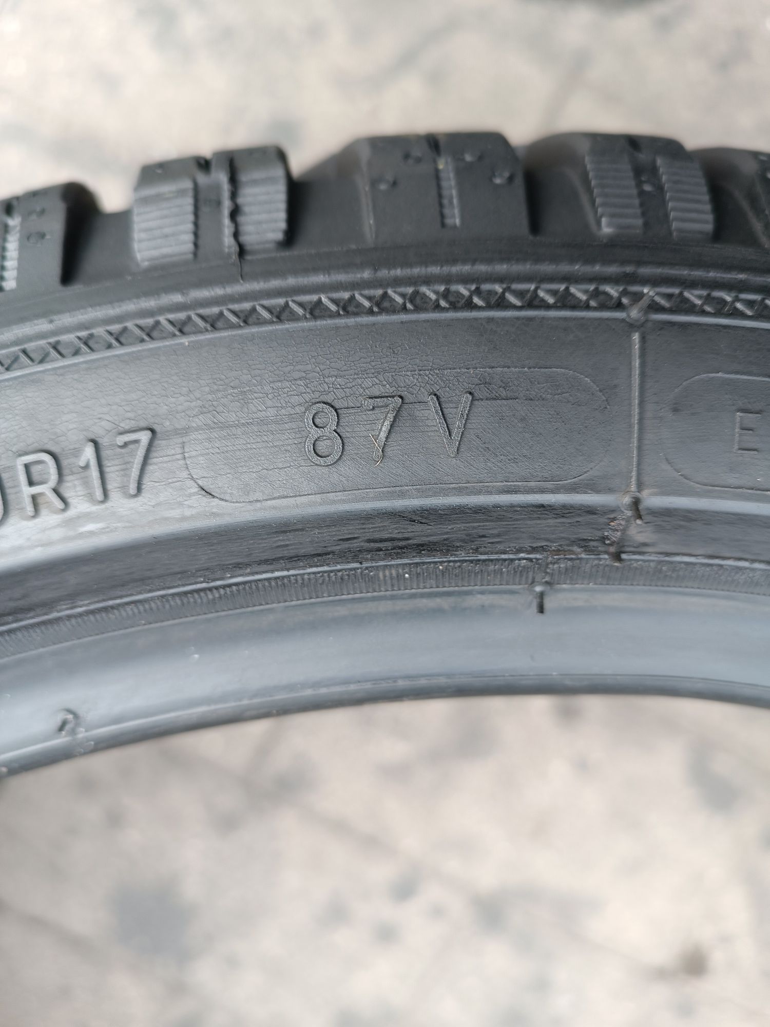 215/40R17 Kleber Quadraxer 3