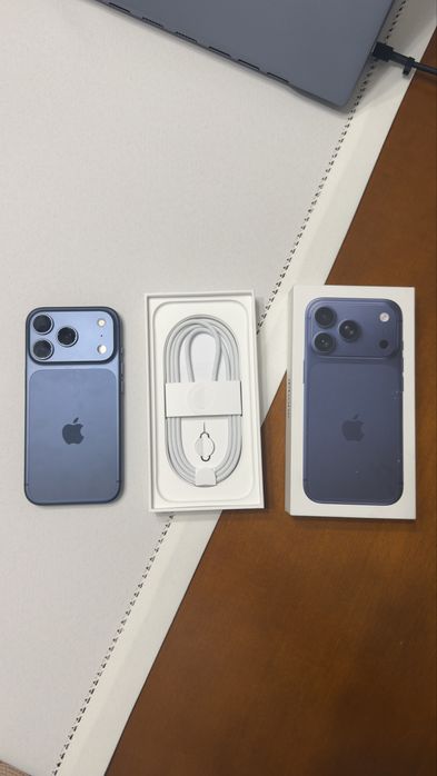 Nowy iPhone 17 pro 256 gb deep blue