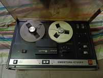Magnetofon szpulowy Unitra Uwertura Stereo