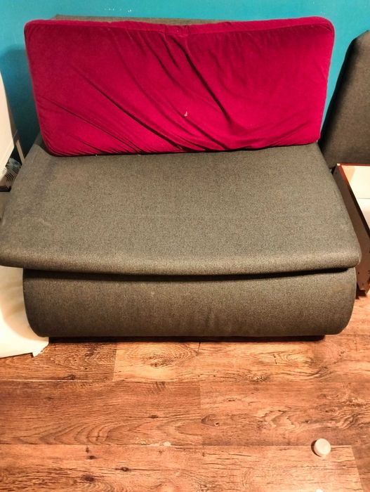 Dwa łóżka z pojemnikiem na pościel  oddam za darmo