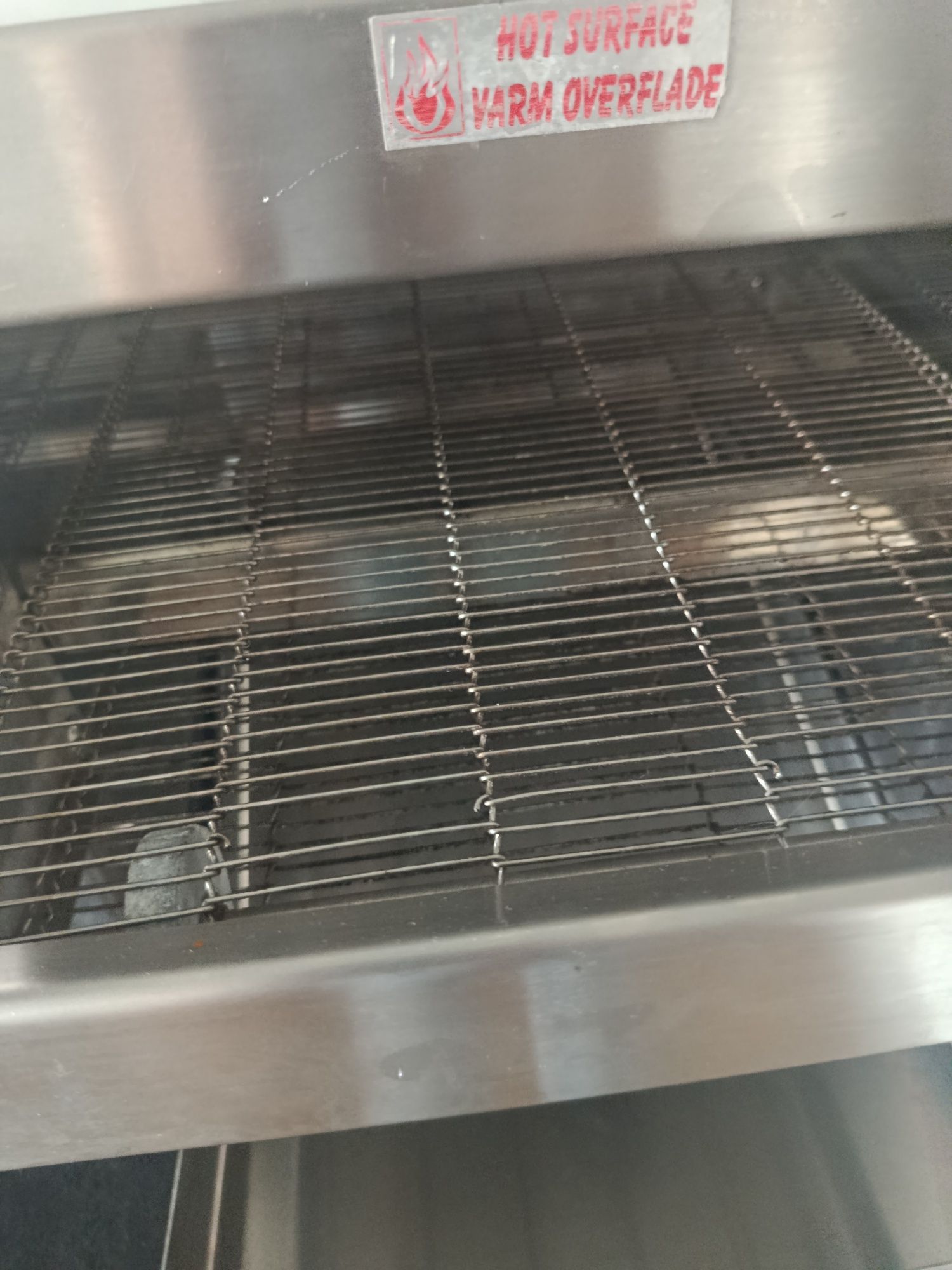 Grill/opiekacz taśmowy gastronomiczny