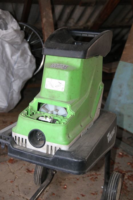 Подрібнювач гілок VIKING GE 135 L