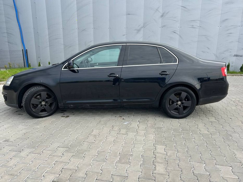 Volkswagen Jetta V 2006 ,2.0 tdi
Ubezpieczenie OC ważne do 2