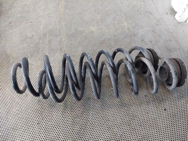 Mola de suspensão trás direita VOLKSWAGEN Polo (9N)