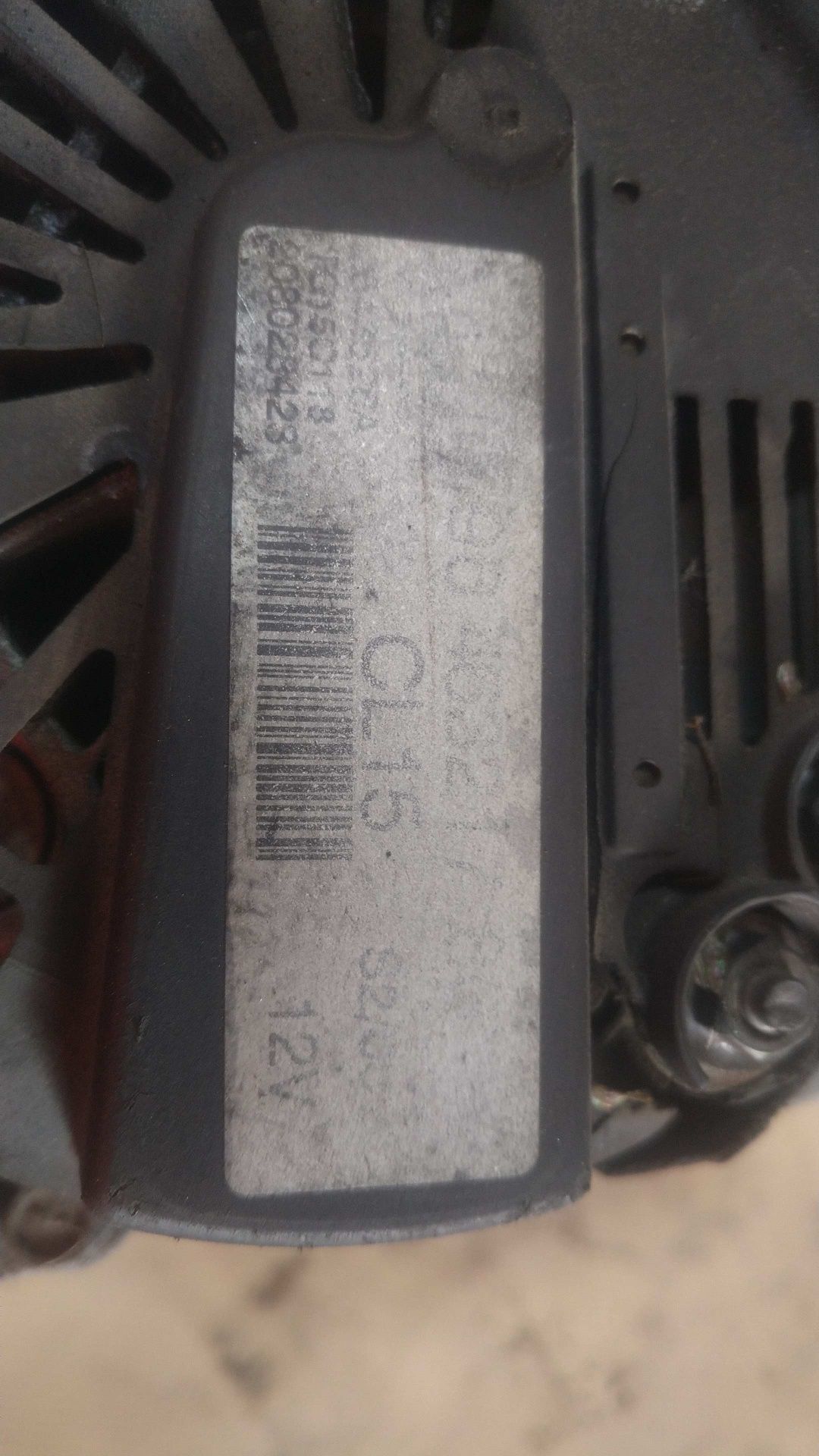 / Citroen C4 alternator 1.6 HDI Peugeot