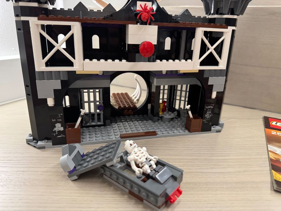 Rezerwacja. Unikatowe LEGO Ninjago 2505 Twierdza Garmadona KOMPLET