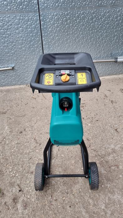 Rozdrabniacz do gałęzi rębak Bosch  2200 watt