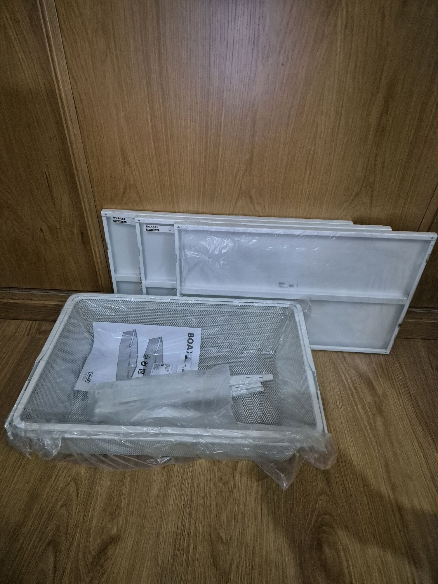 Cestos e prateleiras IKEA - Boaxel