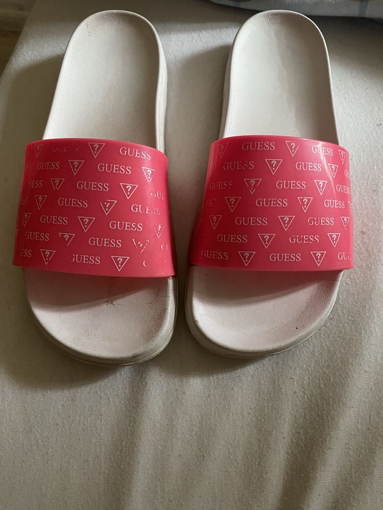 Klapki guess guess