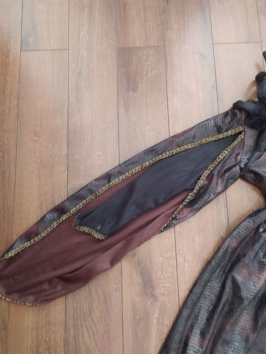 Przebranie halloween karnawałowe  na  122-128cm.