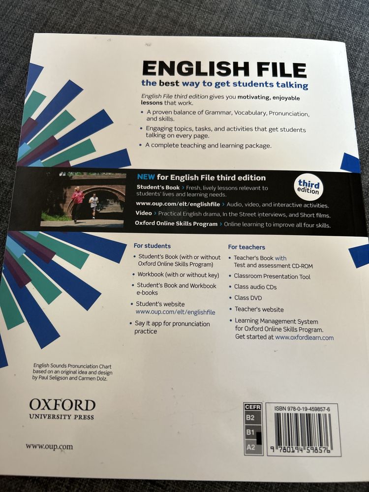 Podręcznik do języka angielskiego English File pre- intermediate Stude