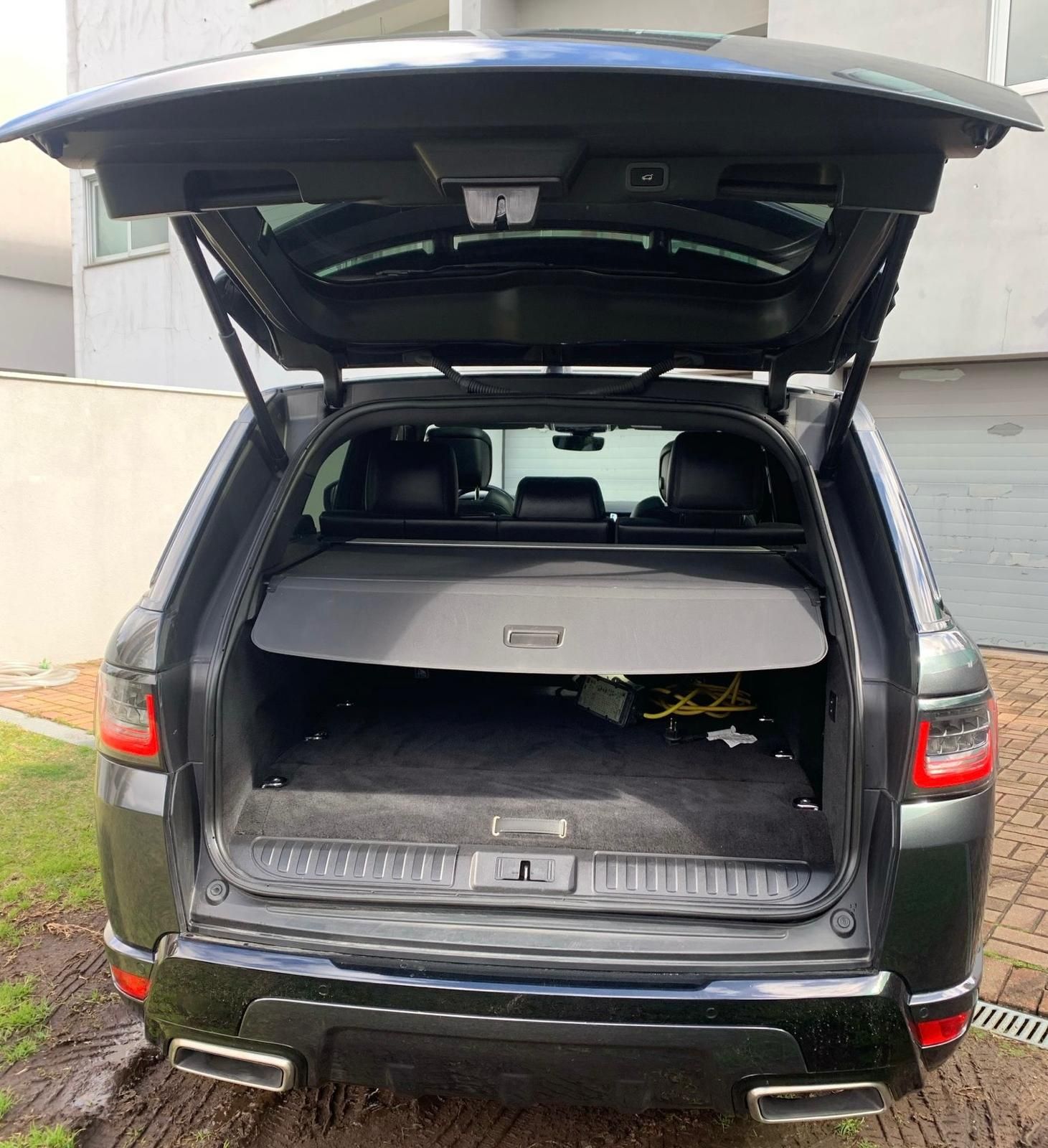 Range Rover Sport P400e Híbrido